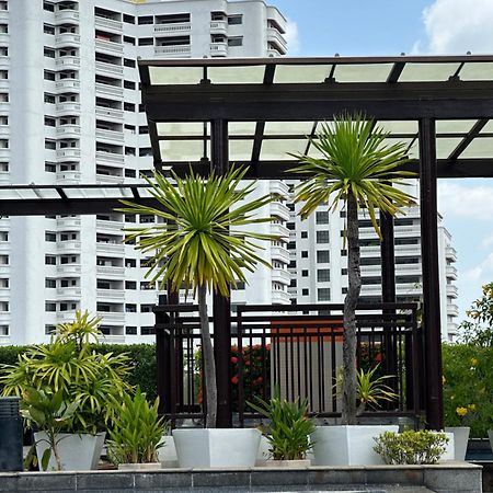 Delightful Condo In Central Location At Sukhumvit 49 Bangkok Dış mekan fotoğraf