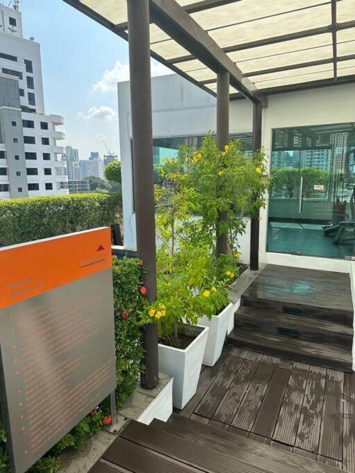 Delightful Condo In Central Location At Sukhumvit 49 Bangkok Dış mekan fotoğraf